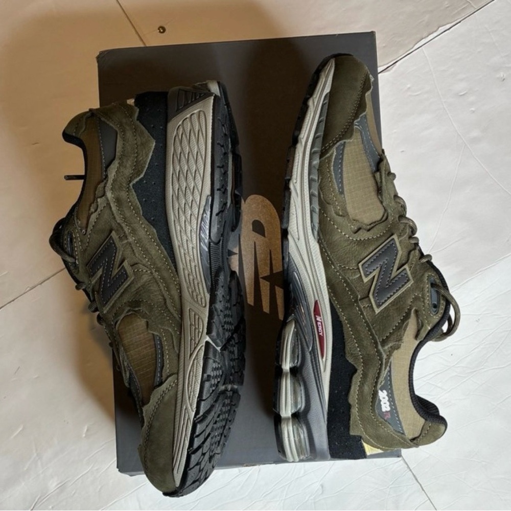 New Balance 2002R Protection Pack Green - Picture 4 of 6